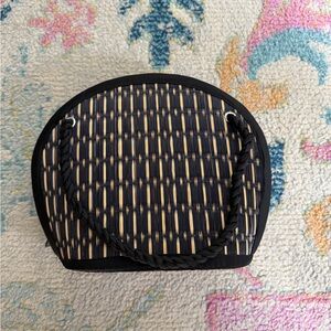 Woven Straw-Patterned Black Shoulder Bag